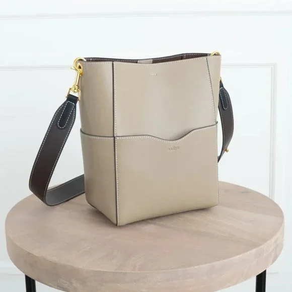 The Jordan Leather Bucket Bag - Pebble - Picture 11 of 11